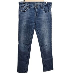 Gap Girlfriend Coupe Jeans Authentic Medium Wash Distressed Size 4x27